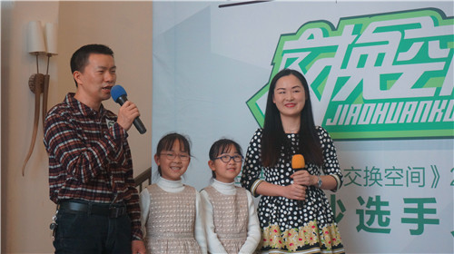 说明: 选手<a href='/websupersearch.jhtml?keyword=海选'>海选</a>2_副本.jpg