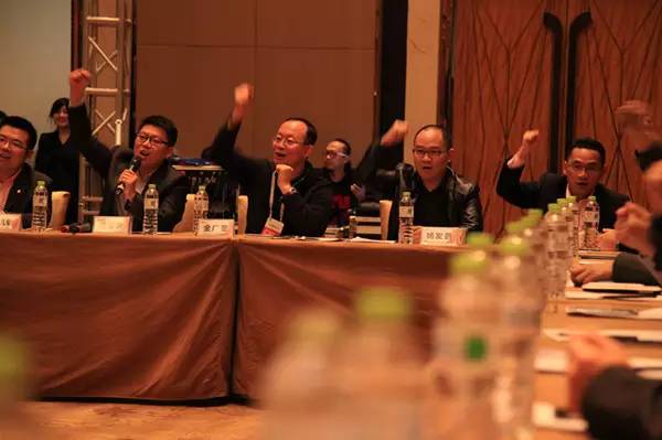 说明: https://mmbiz.qlogo.cn/mmbiz/ttuBusYJy66dGAyethrNnAauwnqiaVAQiaYLU7Iia1o2wXcEKPTcFgg9vfDP13DIe237hibiax9wzpCKPsPDDhicicueQ/0